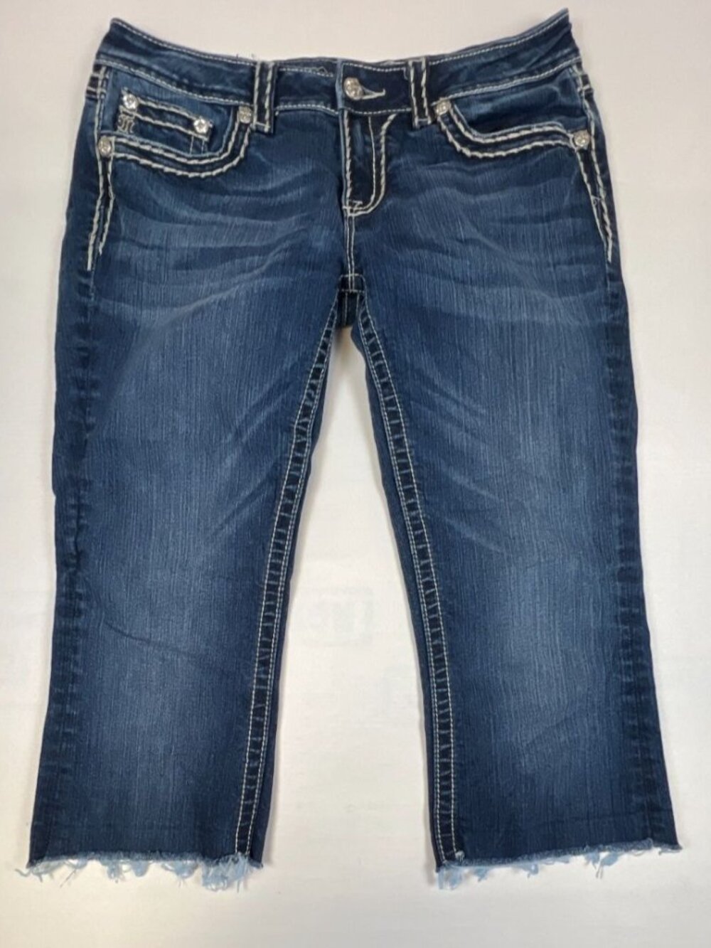 Miss Me Women Size 31 Dark Wash Bootcut Denim Jeans Raw Hem Cropped Capris
